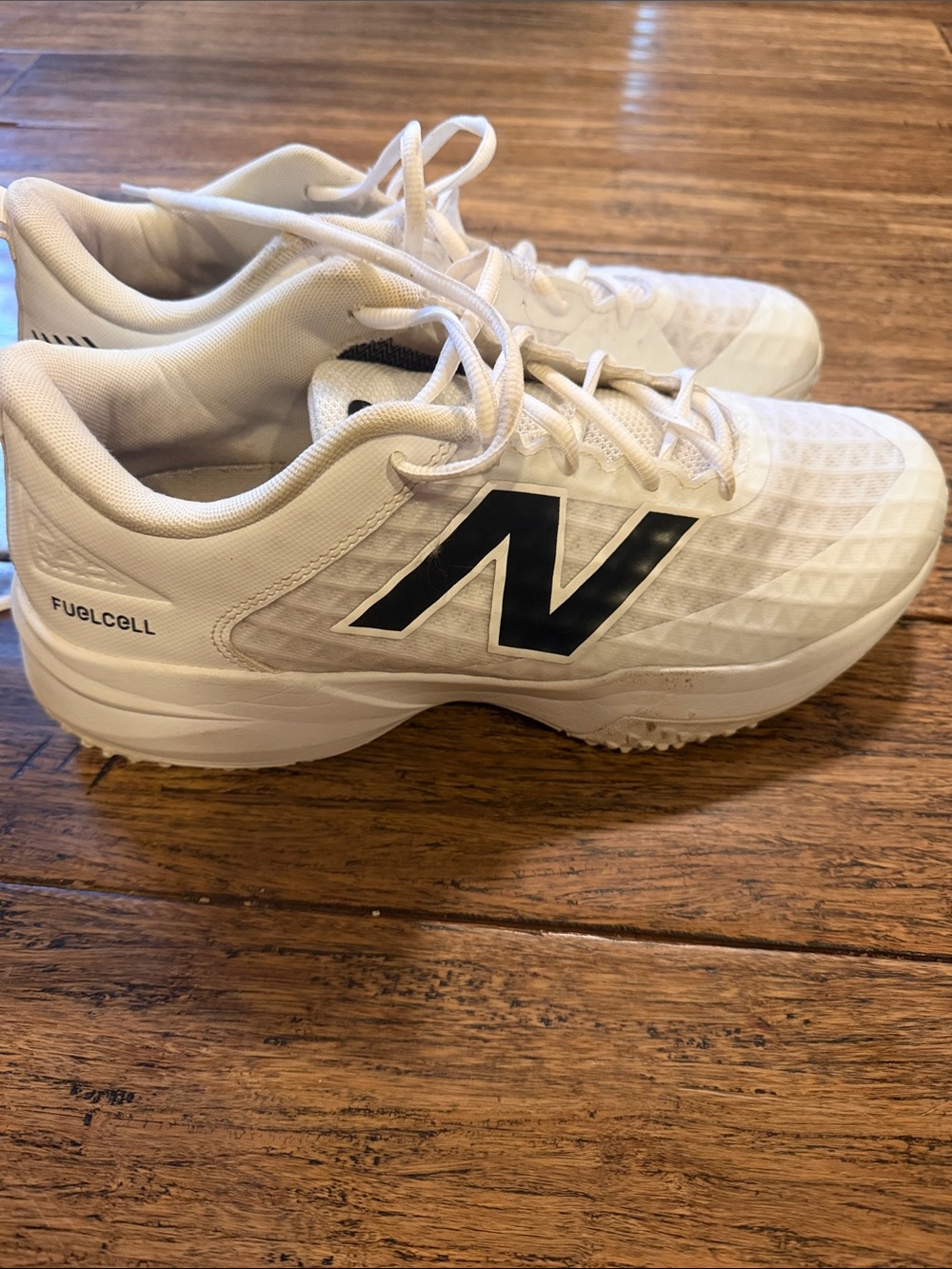 New Balance fuelcell men’s Baseball White turfs